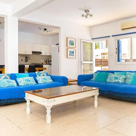 Chloe Villa Protaras